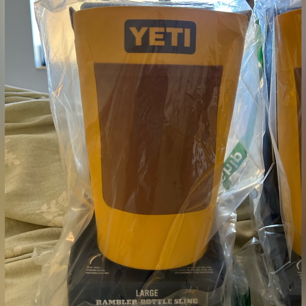 Yeti large sling alpine yellow BRAND NEW with tags box